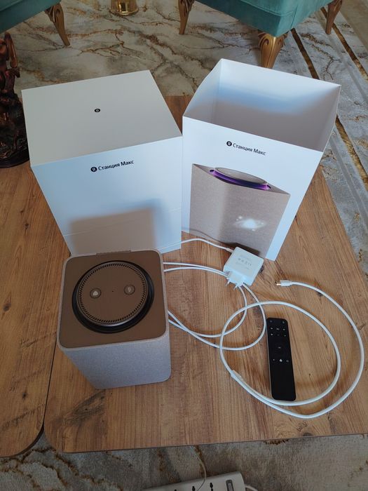 Яндекс станция Макс