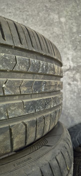 205/70 R 15C.225/50 R 17.215/45 R 17.275/35 R 21.245/40 R 21.