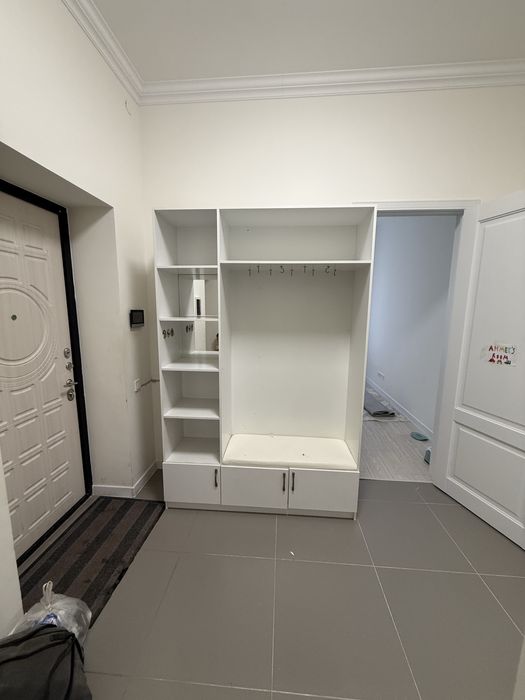 Два белых ДСП шкафа (самовывоз)