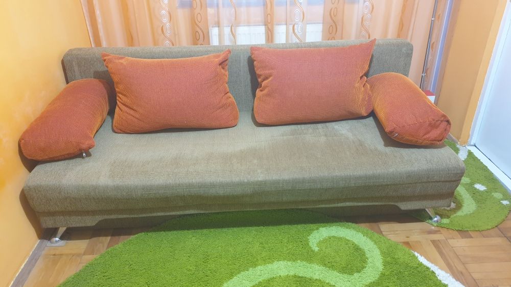 Canapea extensibila  2 m ×1,60 m deschisa