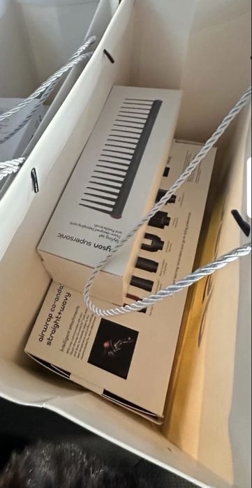 Dyson Taraz на 8марта с гравировкой