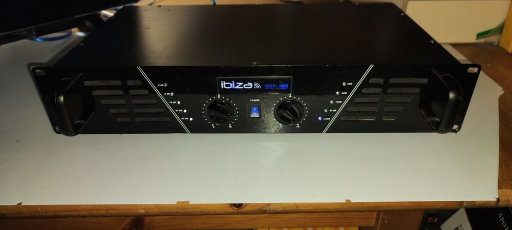 Amplificator cu boxe