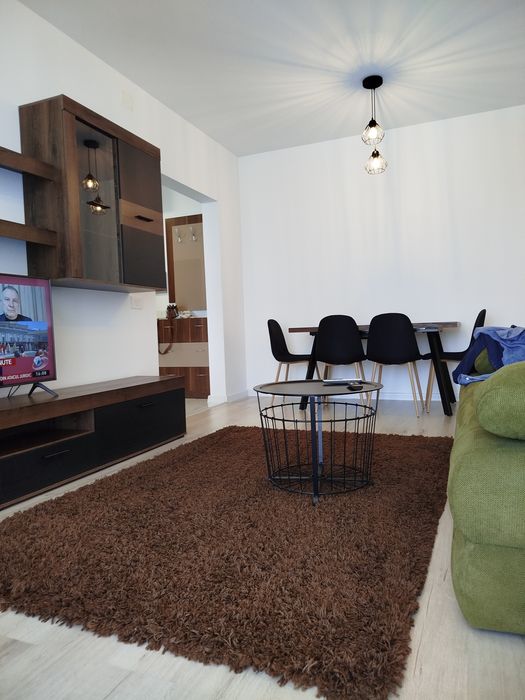 Apartament de inchiriat 2 camere +loc parcare -Prima Universității