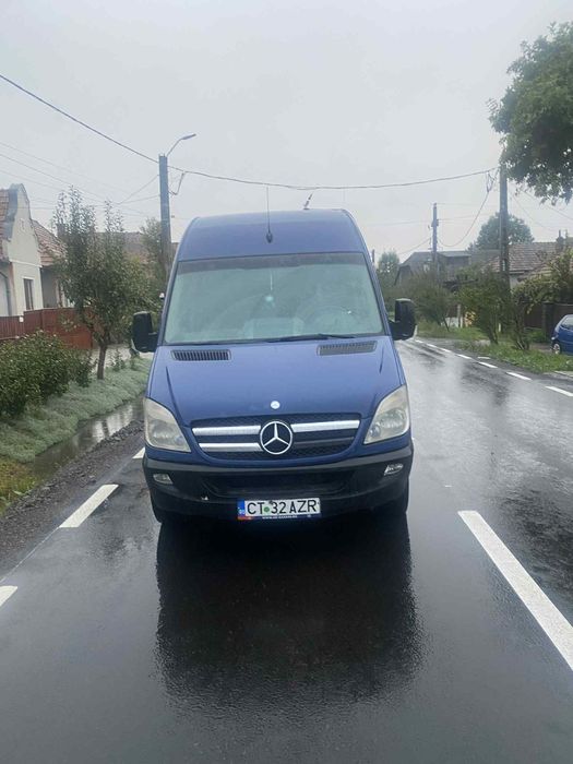 Vând Mercedes Sprinter
