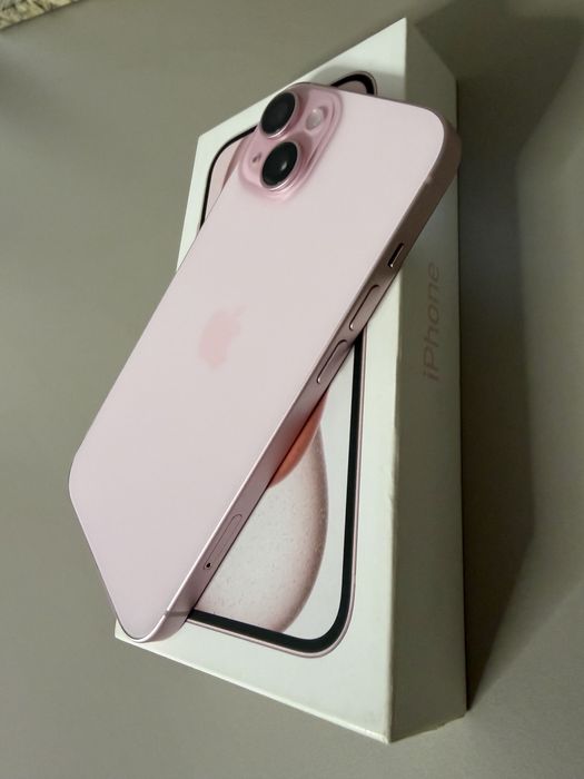 Iphone 15 128GB Roz ca nou