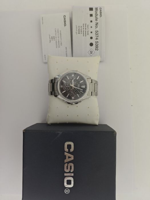 Продаю часы casio mtp 1375d