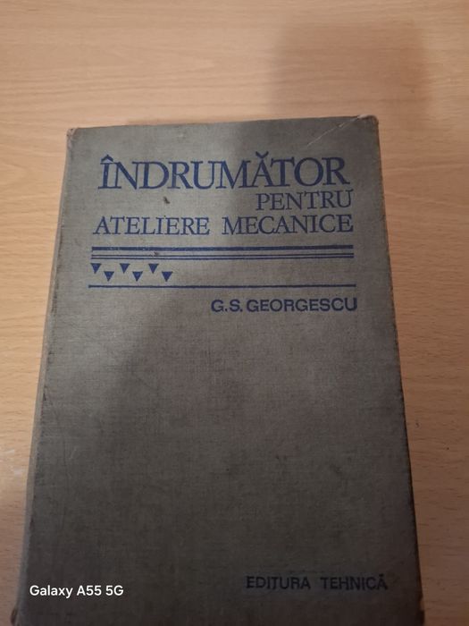 Vând două cărți de specialitate