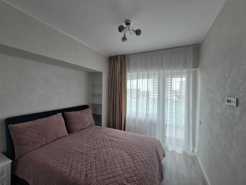 Proprietar,inchiriez apartament 2 camere decomandat | Royal Town,Copou | prima inchiriere