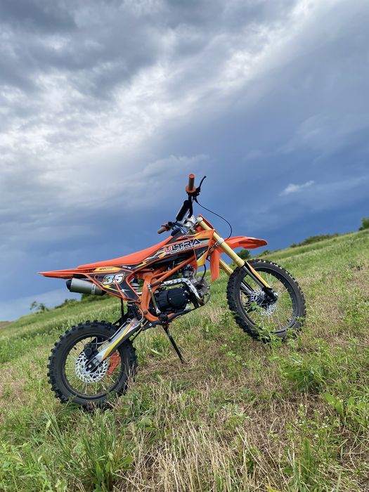 Se vinde Motocross Ultra 125cc 4t pro , ultimul model !