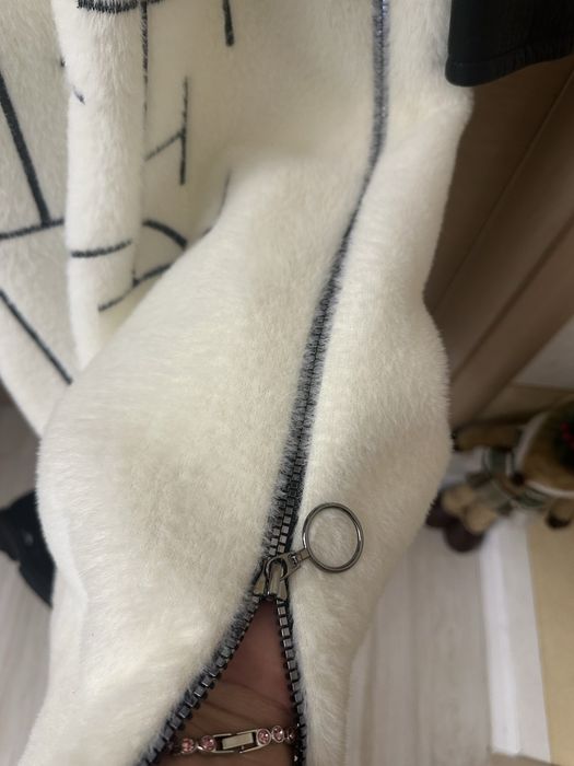 Palton blana combinat cu piele