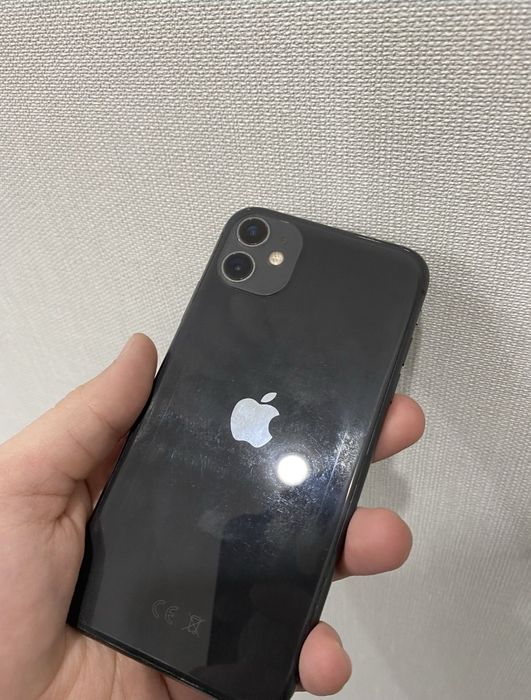 Продам айфон 11 срочно