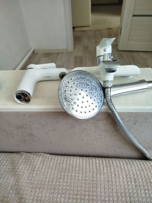 Смесители для ванной.