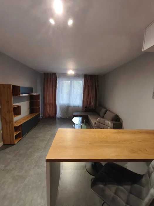 Дава се под наем Двустаен апартамент в София, Център - 60 кв.м за 600 € - Снимка #1