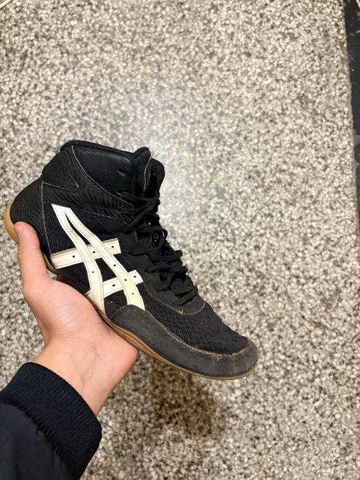 Борцовки asics 42,5