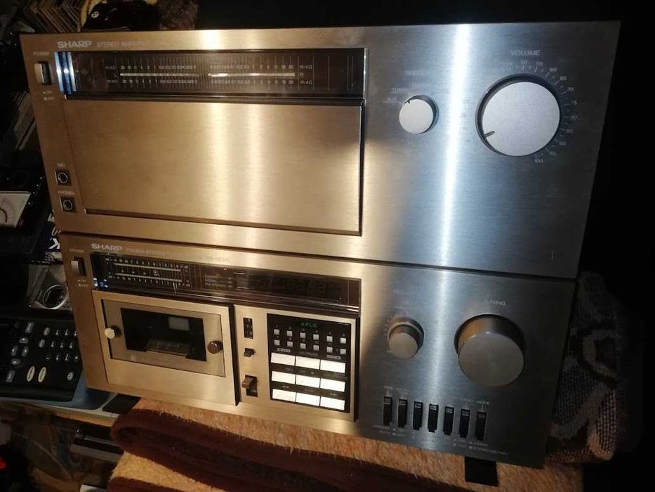Vand aparat de colectie,radiocasetofon SHARP RS1255,vintage