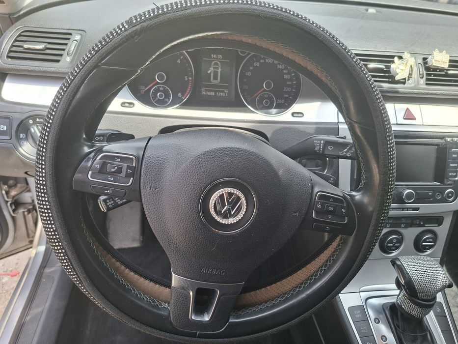 Vând volskvagen passat b6