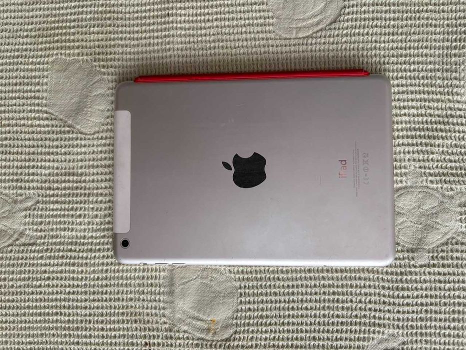 Apple iPad mini MD545TU/A Wi-Fi + 4g 64GB Белый