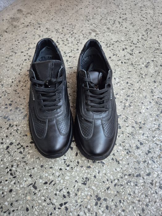 Мъжки спортно-елегантни сникърси Кавалер