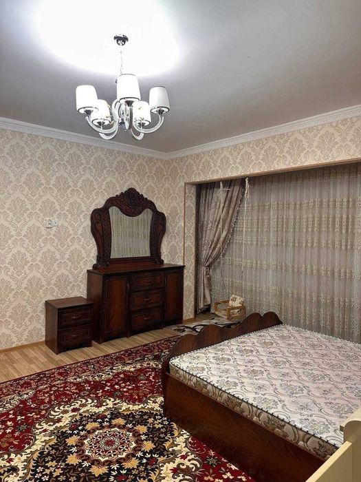 Yunusobod-8, Magnit Torgoviy Sentr Roʻparasida