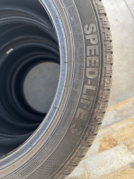 225/50/17 Semperit DOT 0422