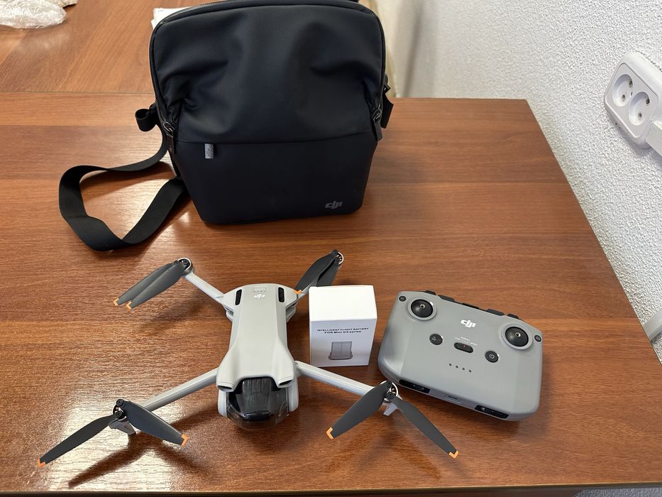 Продаю дрон DJI Mini 3