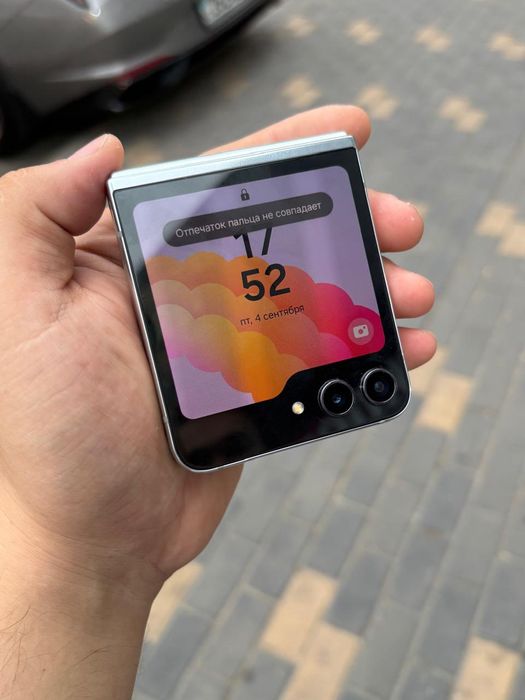 Samsung Z Flip 5 8/256гб
