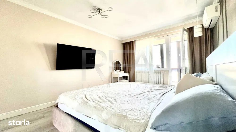 Apartament 3 camere , vedere catre parc