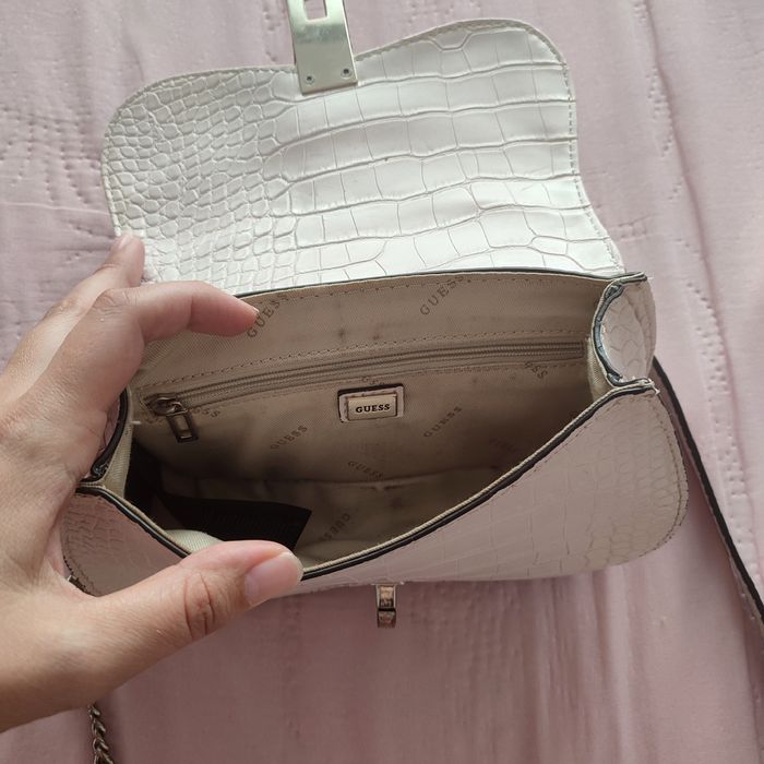 Дамска чанта Guess