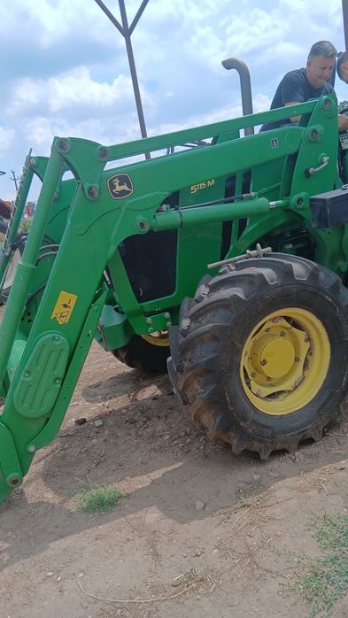 Vând tractor Jhon Deree 5115