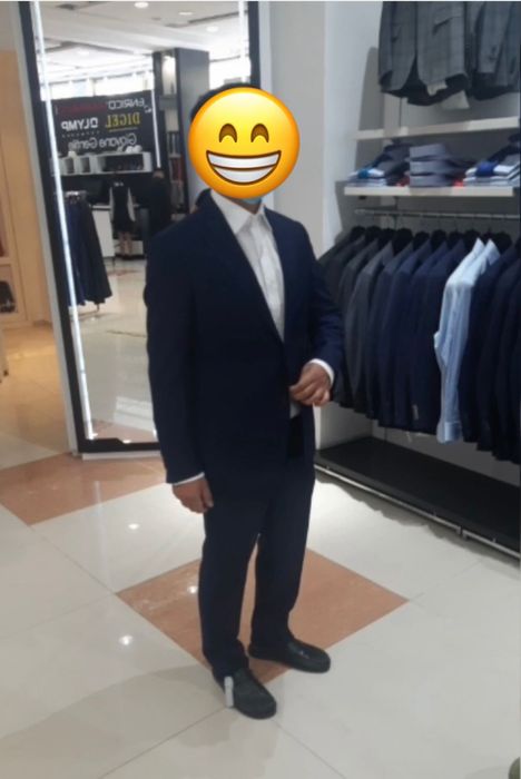 Продается мужской костюм 48 размер