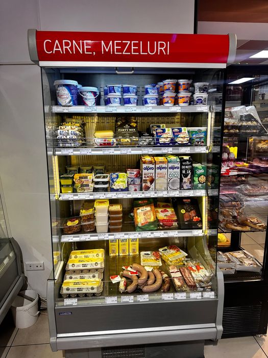 Vitrine frigorifice pentru produse alimentare