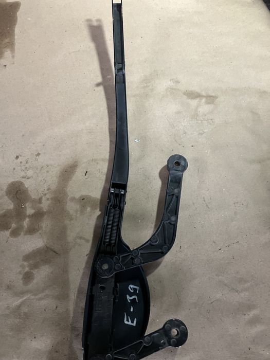 Дворник пасажирская сторона bmw e39