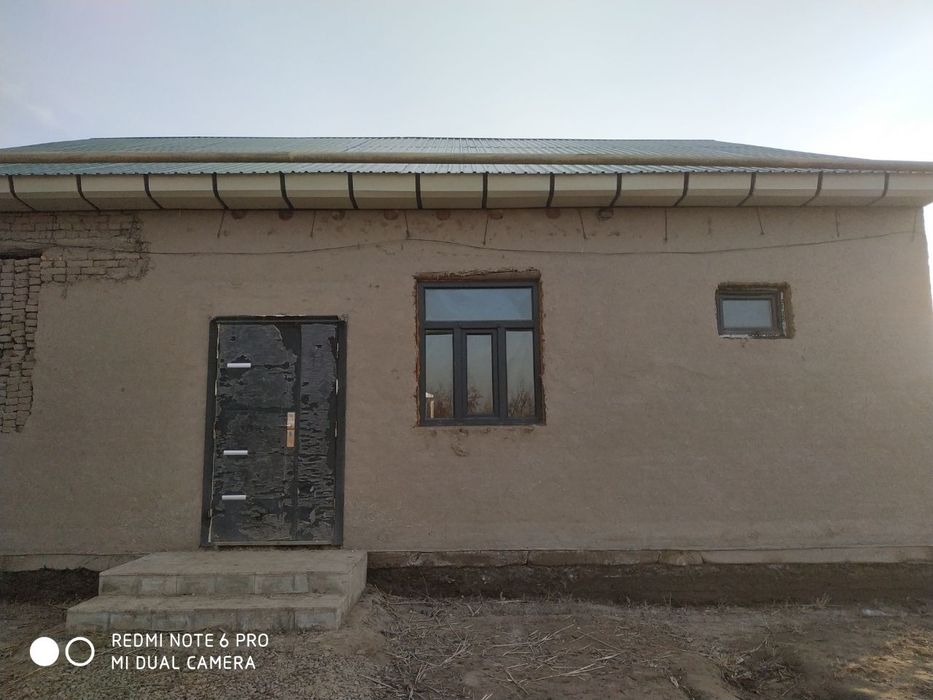 Шоманайда жай сатылады каровка жағдайда