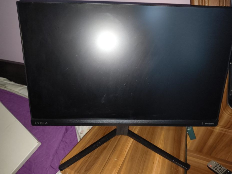 Monitor Philips Evnia IPS 23.8 180hz