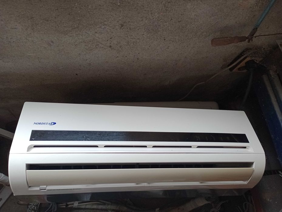 Продавам климатик NORDSTAR-12 000 BTU използван.