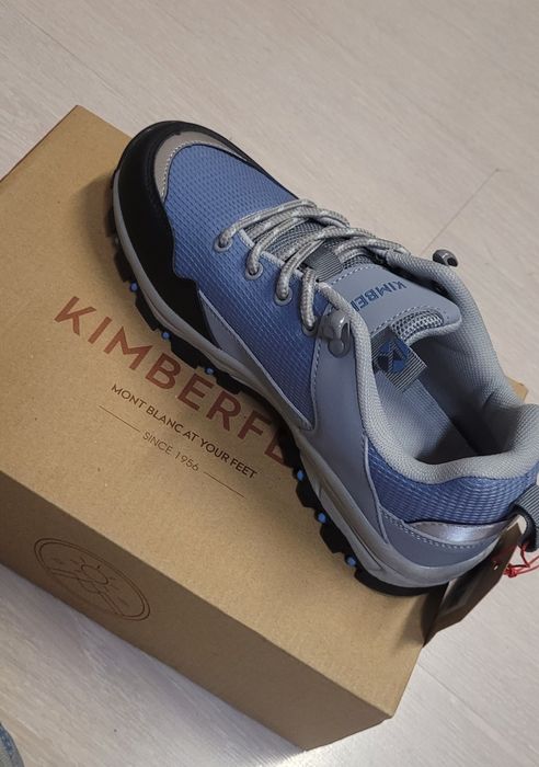 Нови туристически обувки размер 37