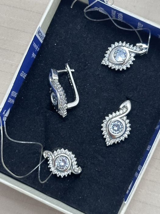 Продам серебрянный набор