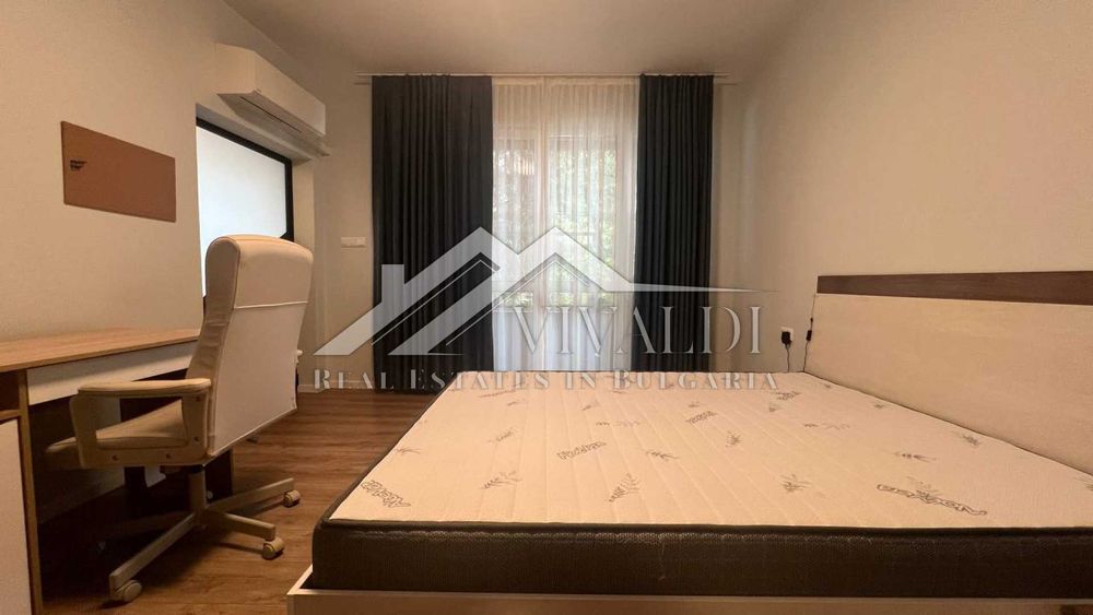 Дава се под наем Тристаен апартамент в Варна, Център - 100 кв.м за 900 € - Снимка #6