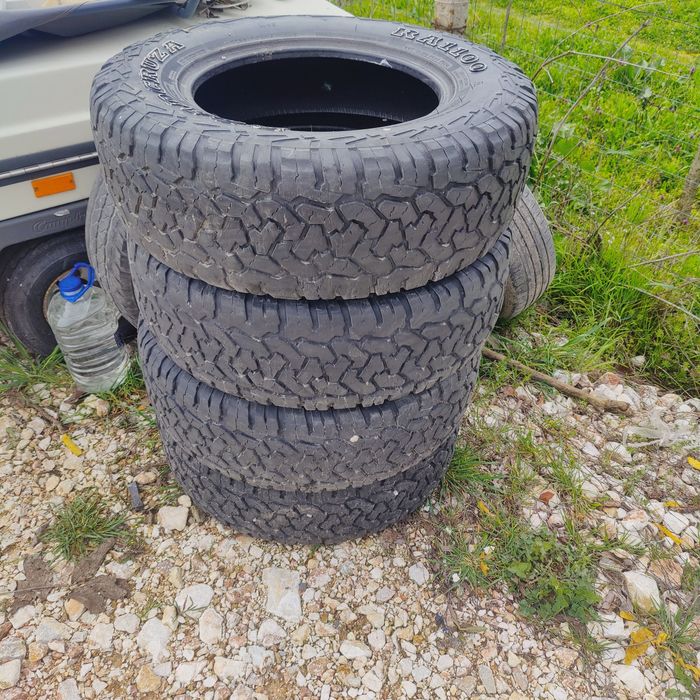 Гуми за джип Roadcruza