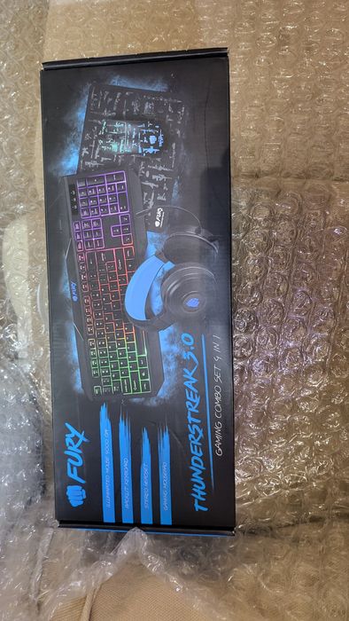 Fury thunderstriek геймърски комплект мишка клавиатура и слушалки