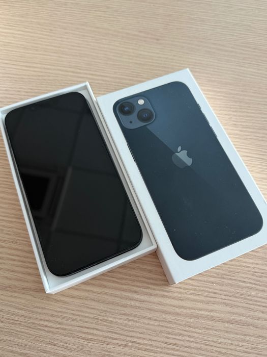 Apple iPhone 13 – 128GB – Midnight (Черен)