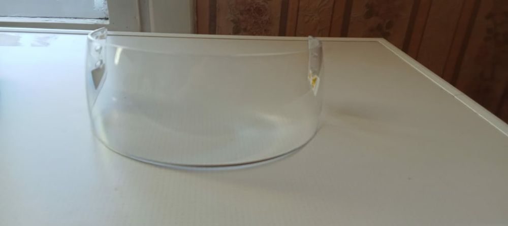 Продам хоккейный визор