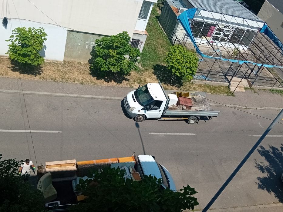 Facem curățenie garaje poduri apartamente lom Electrocasnice fiare vec