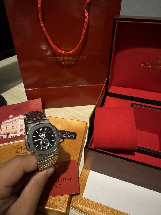 Элитные часы Patek Philippe Nautilus 5726