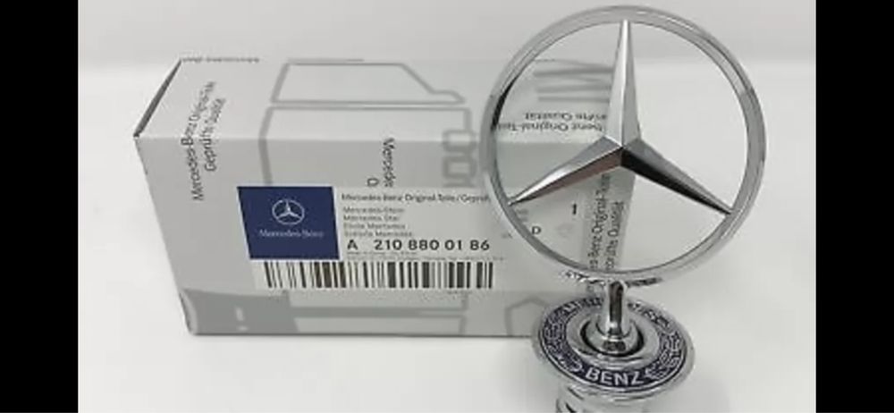 Emblema sigla stema capota portbagaj mercedes benz  C E S  CLS class