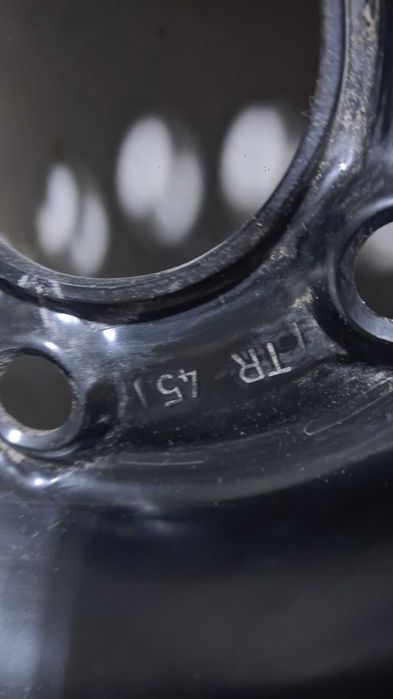 Резервна гума Audi 18-ка (195/78/18) - джип