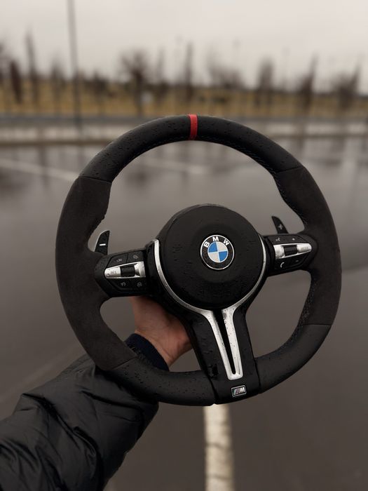 Bmw Rul Alcantara & Anatomia