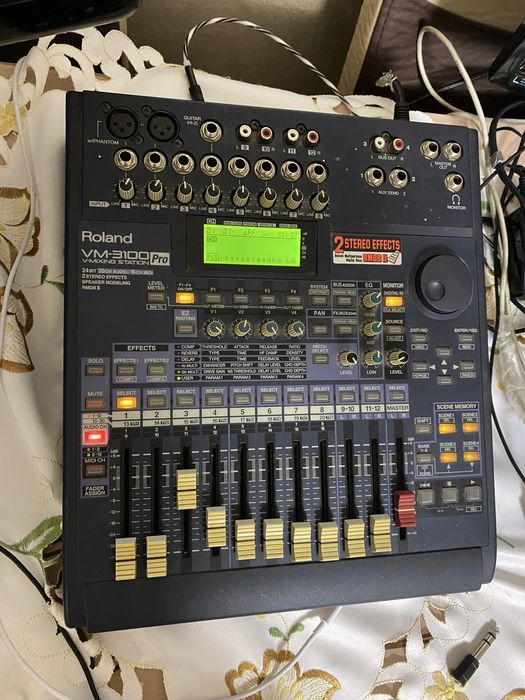Mixer Pasiv digital profesional Roland 3100 cu memorie interna