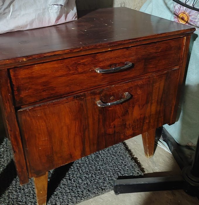 Тумбочки Румыния. Дерево.