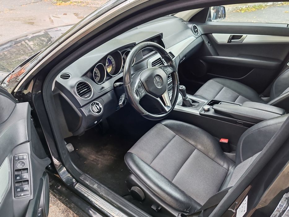 Mercedes c 220 berlină